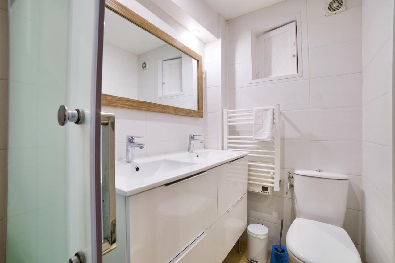 Superb Flat Near The Beach In อองทีบส์ ภายนอก รูปภาพ
