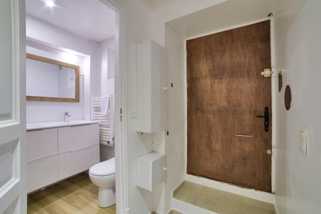 Superb Flat Near The Beach In อองทีบส์ ภายนอก รูปภาพ